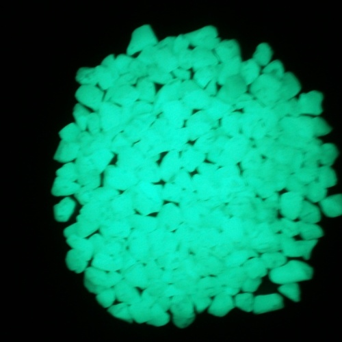 Gravillons luminescents turquoise (au Kg)